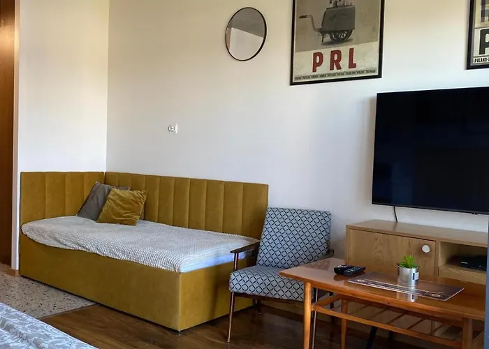 Lux Lotnisko Apartamento *